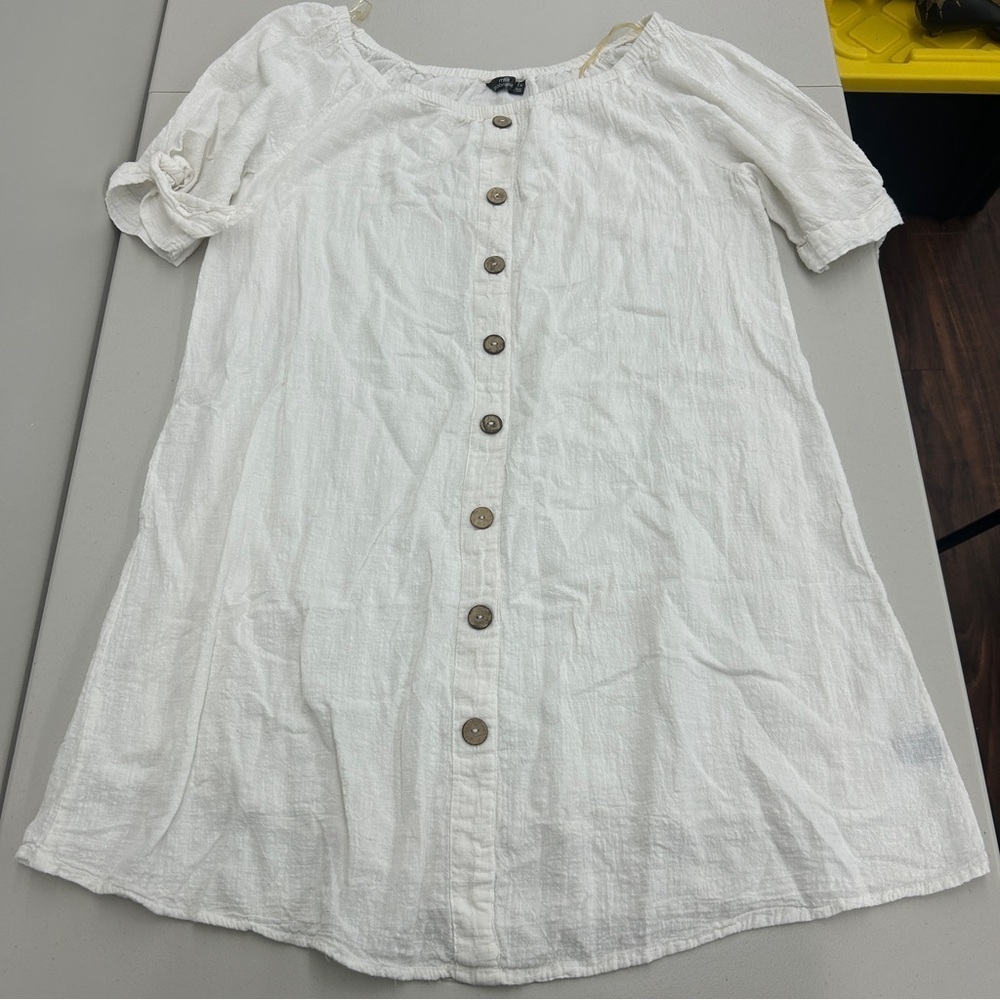 Mlle Gabrielle White Puff Sleeve Button Down dress size 1X